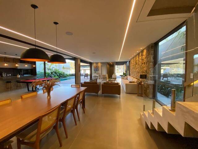 Casa para Venda em Santana de Parnaíba - 3