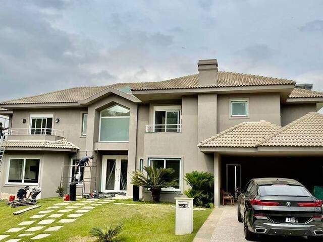Casa para Venda em Santana de Parnaíba - 3