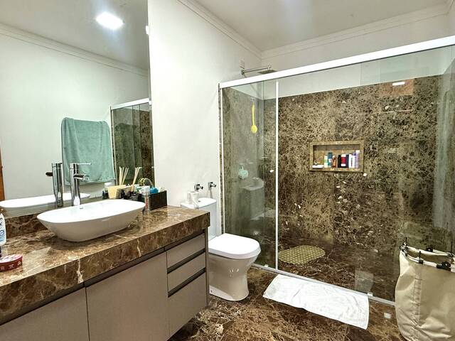 Casa para Venda em Santana de Parnaíba - 5