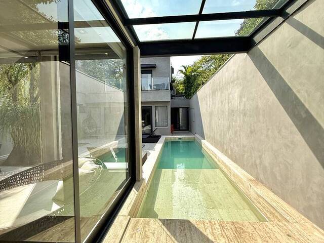 #113 - Casa para Venda em Barueri - SP - 2