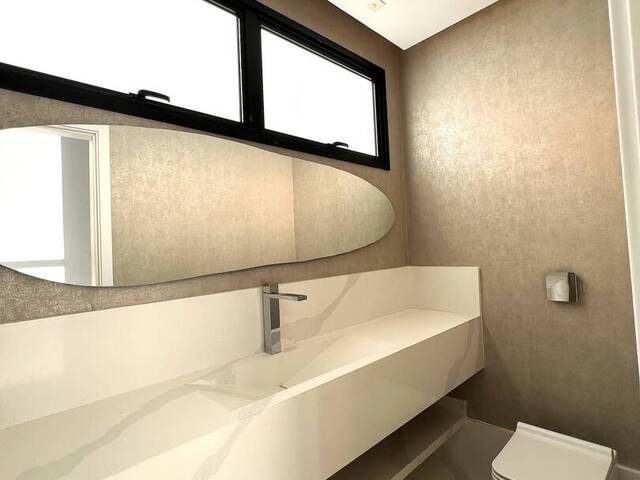 Casa para Venda em Santana de Parnaíba - 5
