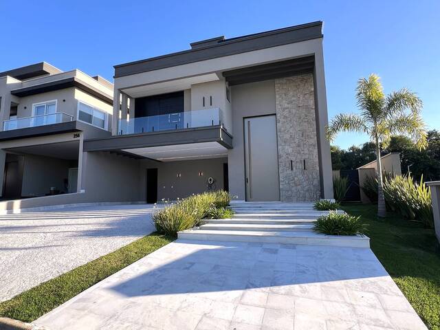 #121 - Casa para Venda em Santana de Parnaíba - SP - 1