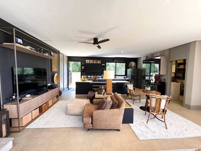 Casa para Venda em Santana de Parnaíba - 3