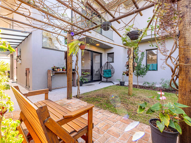 Casa para Venda em Santana de Parnaíba - 5