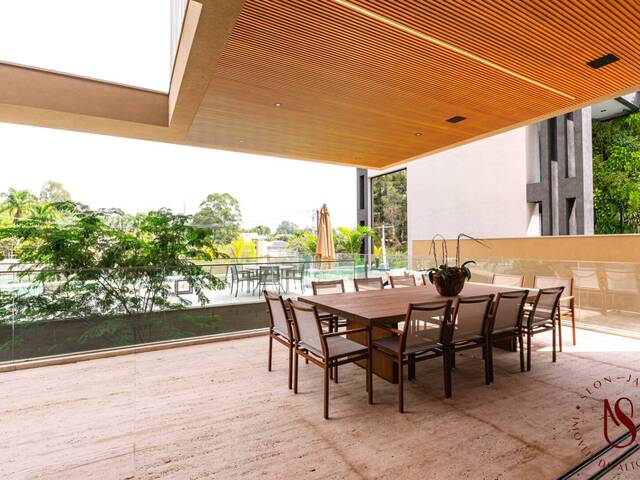 Casa para Venda em Santana de Parnaíba - 4