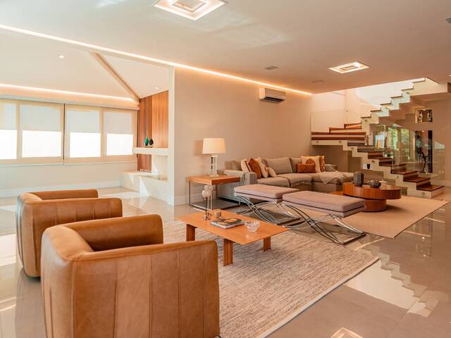 Casa para Venda em Santana de Parnaíba - 5