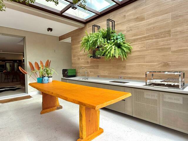 Casa para Venda em Santana de Parnaíba - 2